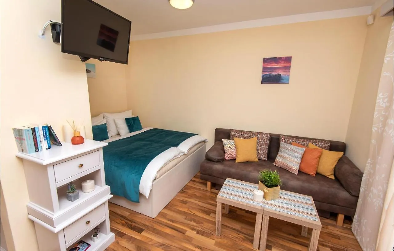 1 Bedroom Beautiful Apartment In Podstrana