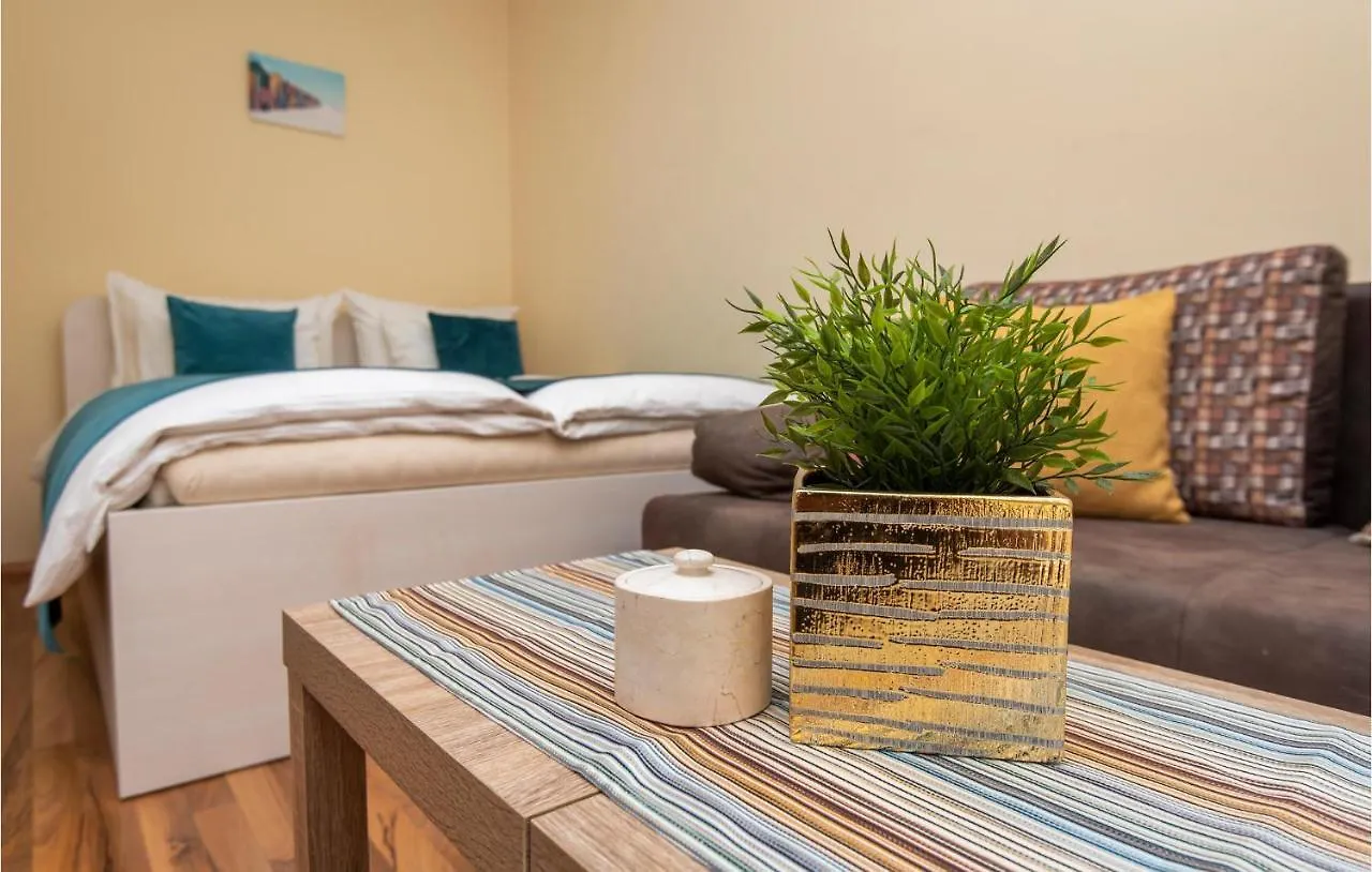 1 Bedroom Beautiful Apartment In Podstrana Croatia