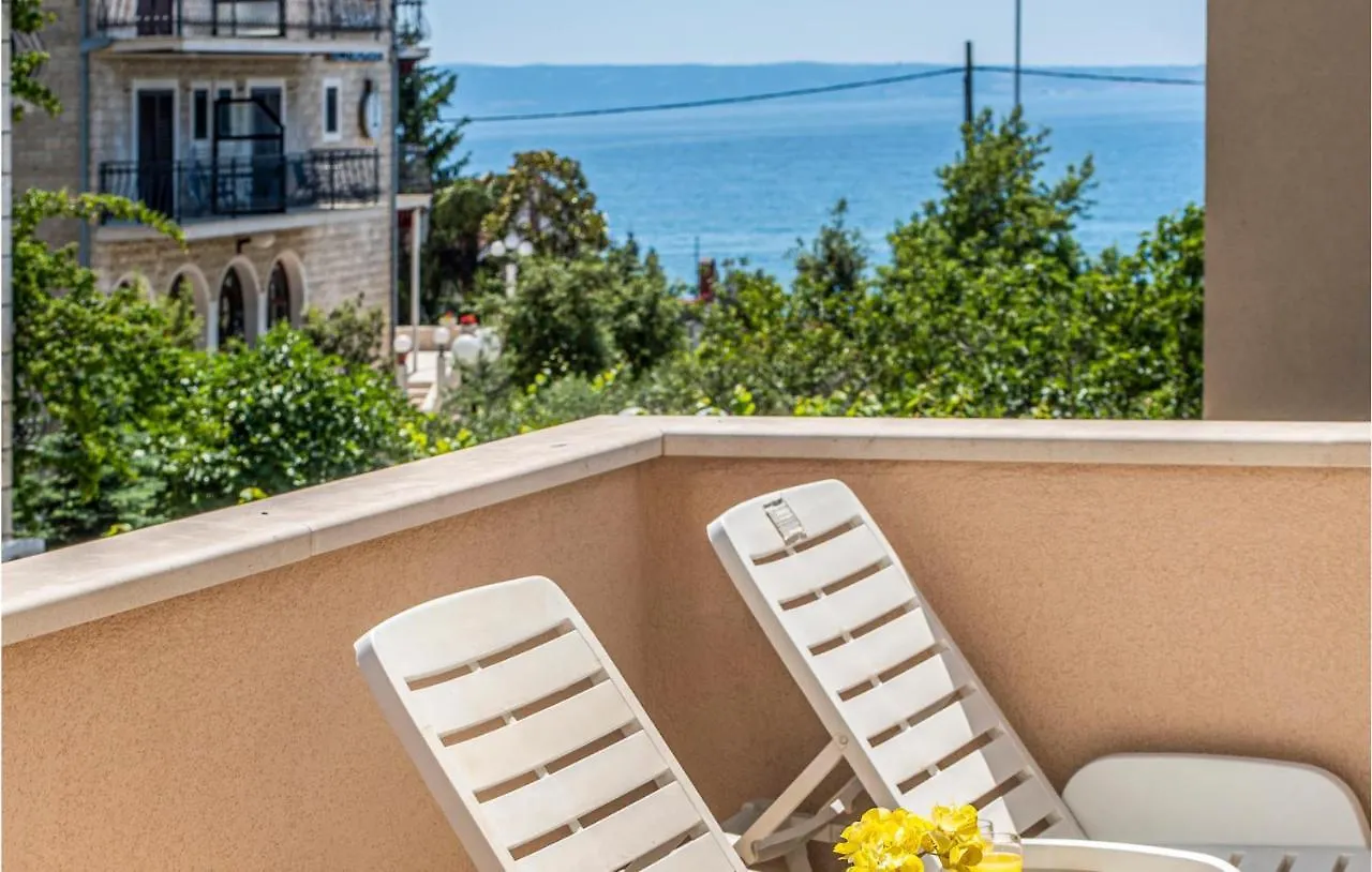 1 Bedroom Beautiful Apartment In Podstrana
